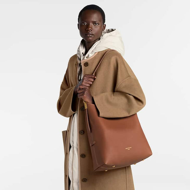 Louis Vuitton Low Key Hobo MM-Cognac